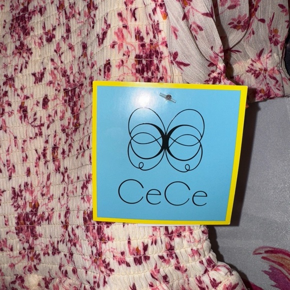 CeCe Women’s Pink/Cream Flower Blouse NWT - Picture 3 of 6